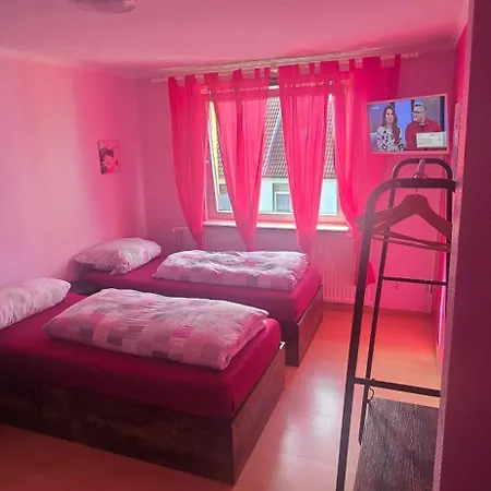 Sonnige Ferienzimmer Whv 아파트
