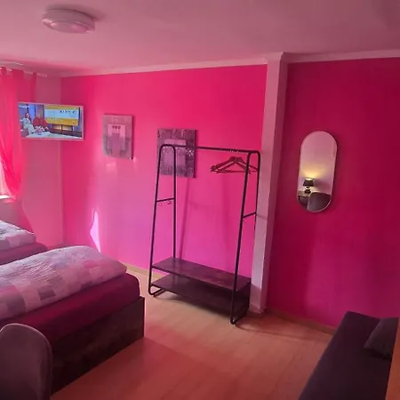 Apartment Sonnige Ferienzimmer Whv *