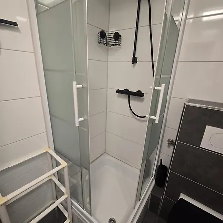 Apartman Sonnige Ferienzimmer Whv