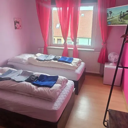 Sonnige Ferienzimmer Whv Apartamento *